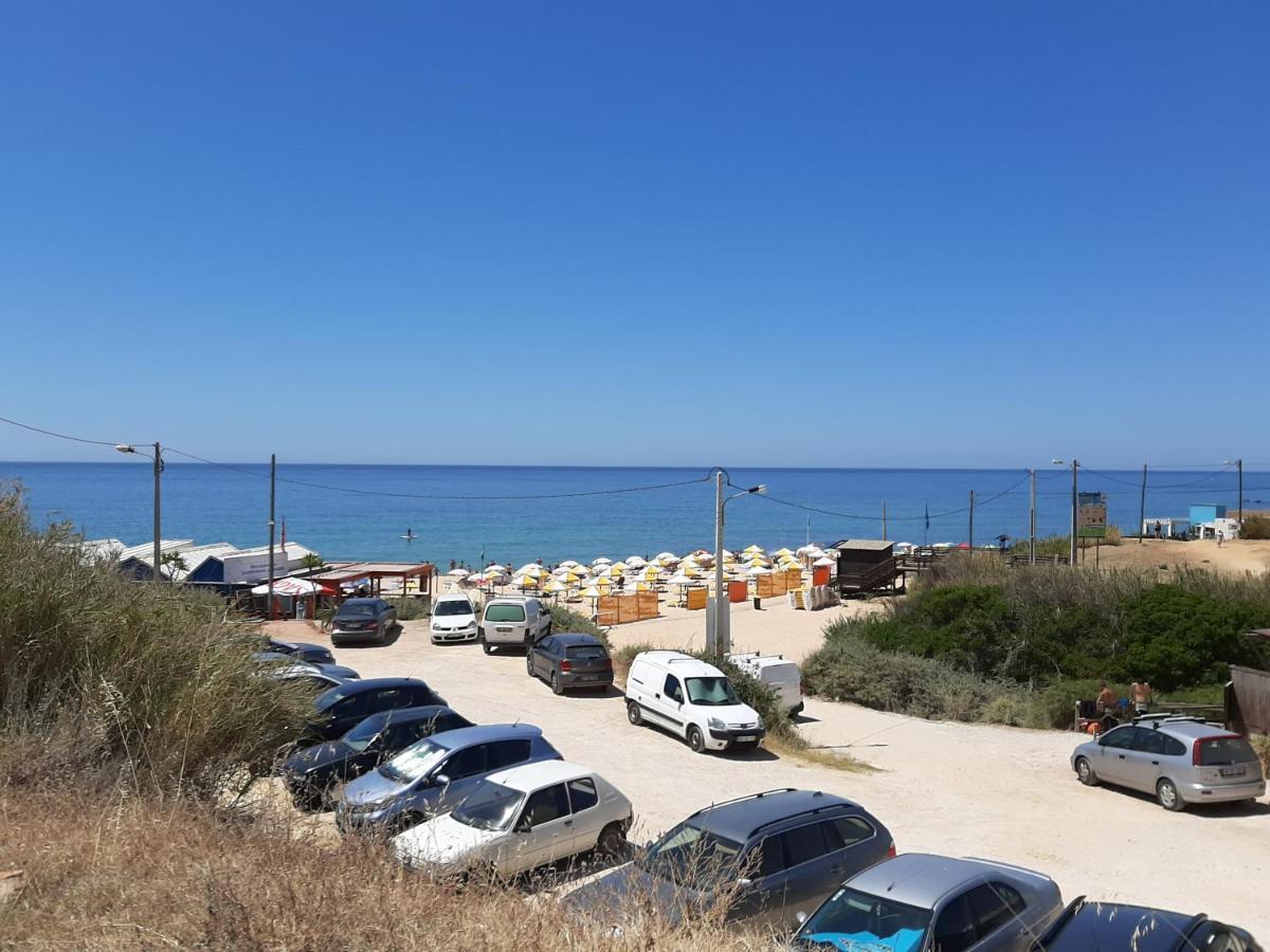 Edificio Praia Mar Sol Armacao de Pera Bagian luar foto